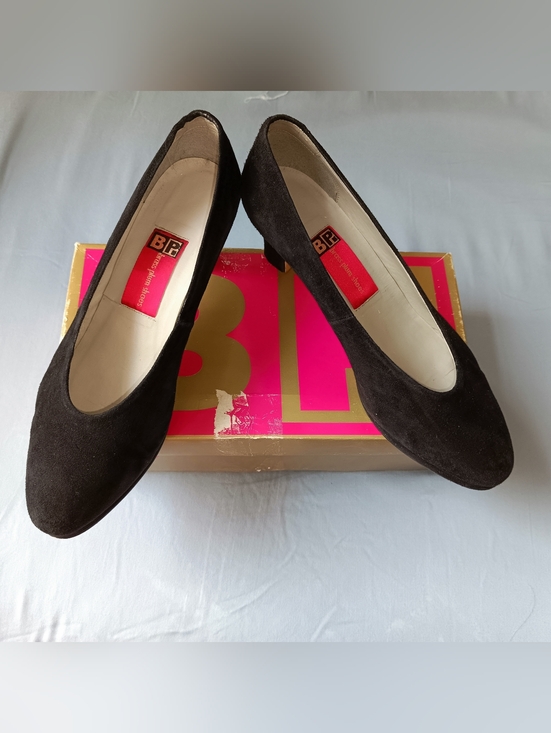 Nordstrom Shoes - Vintage Nordstrom BP Black Suede Pumps 90s Classic Rounded Toe Platform